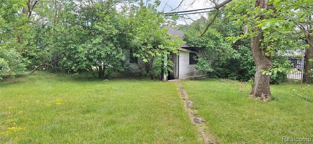 686 Lounsbury Avenue, Pontiac, MI 48340