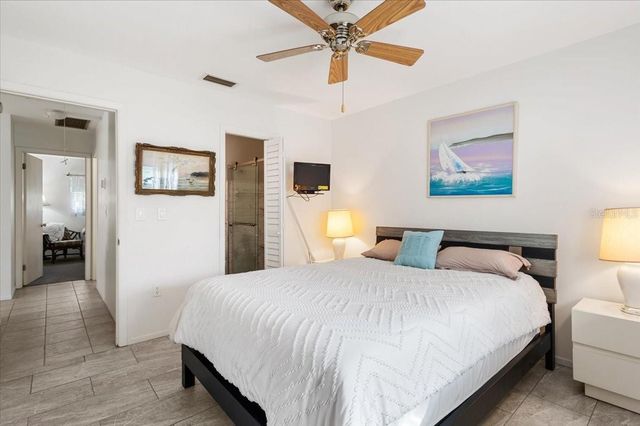 2753 GOLF COURSE DRIVE 104, Sarasota, FL 34234