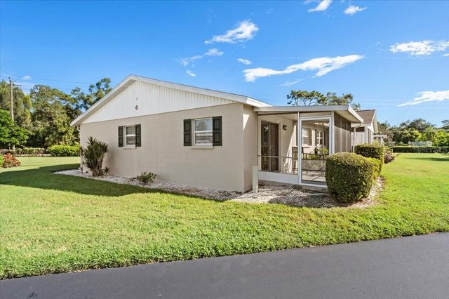 2753 GOLF COURSE DRIVE 104, Sarasota, FL 34234