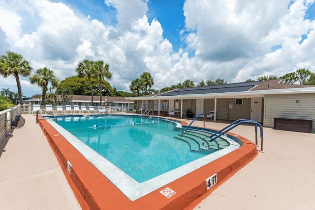 2753 GOLF COURSE DRIVE 104, Sarasota, FL 34234