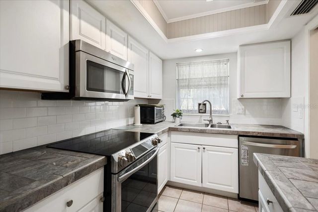 2753 GOLF COURSE DRIVE 104, Sarasota, FL 34234