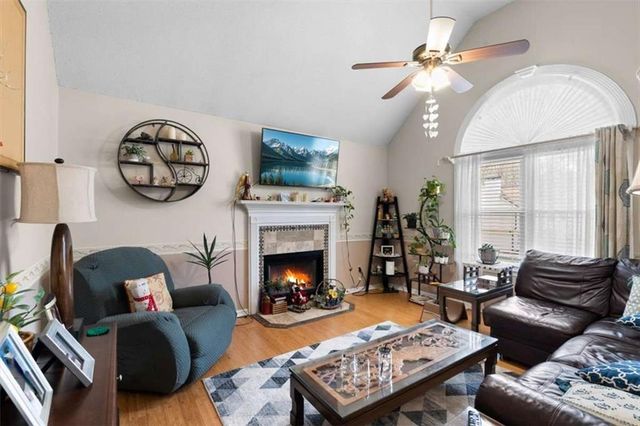 4050 Five Oaks Court, Powder Springs, GA 30127