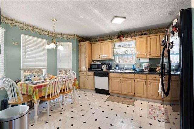 4050 Five Oaks Court, Powder Springs, GA 30127