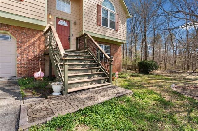 4050 Five Oaks Court, Powder Springs, GA 30127