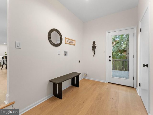 1 BRONWOOD DR, Voorhees, NJ 08043