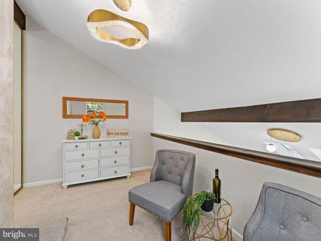 1 BRONWOOD DR, Voorhees, NJ 08043