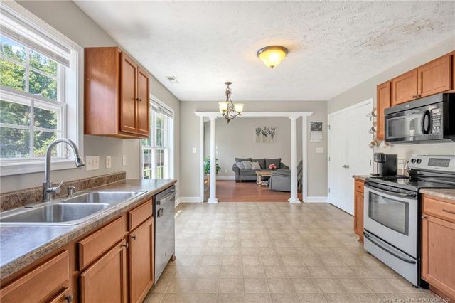 214 Quarry Lane, Raeford, NC 28376