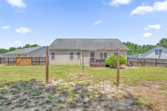 214 Quarry Lane, Raeford, NC 28376