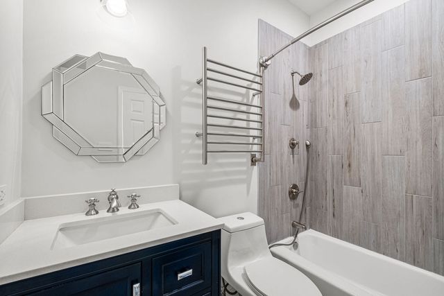 2140 N Winchester Avenue 6, Chicago, IL 60614