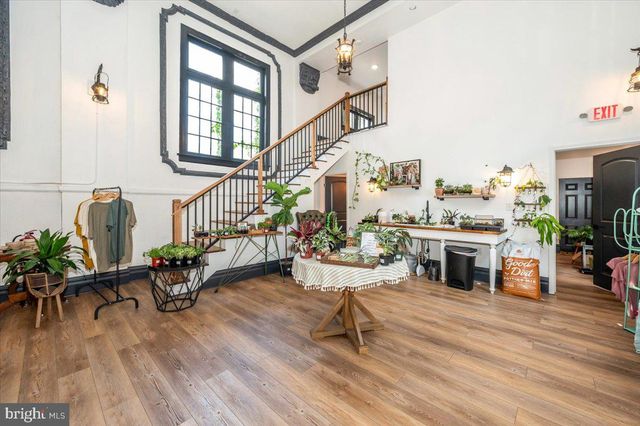 5 N CONOCOCHEAGUE ST, Williamsport, MD 21795