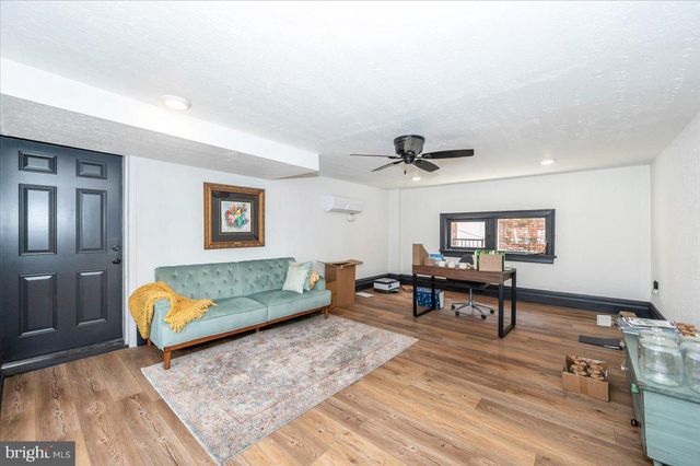 5 N CONOCOCHEAGUE ST, Williamsport, MD 21795
