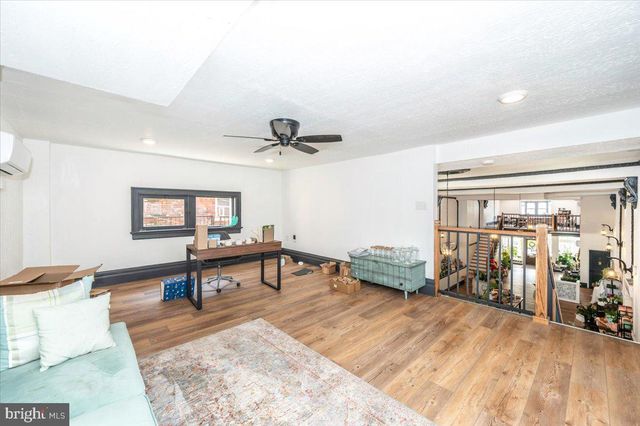 5 N CONOCOCHEAGUE ST, Williamsport, MD 21795