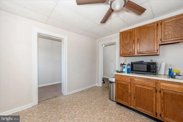 5 N CONOCOCHEAGUE ST, Williamsport, MD 21795