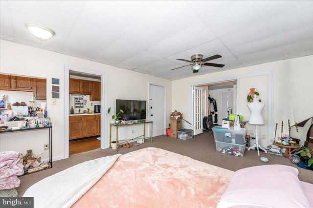 5 N CONOCOCHEAGUE ST, Williamsport, MD 21795
