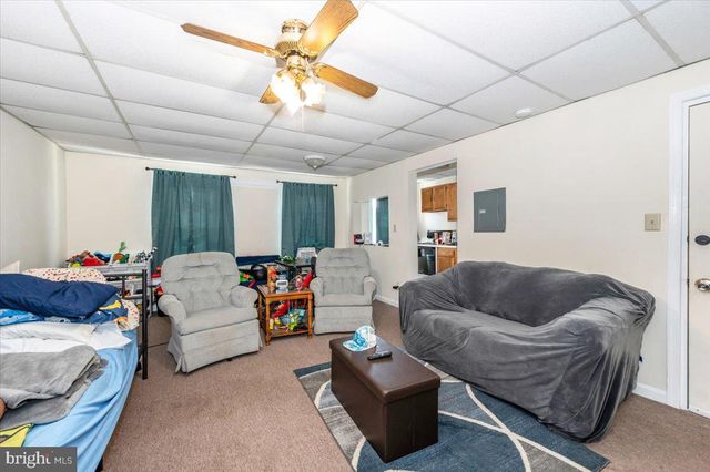 5 N CONOCOCHEAGUE ST, Williamsport, MD 21795