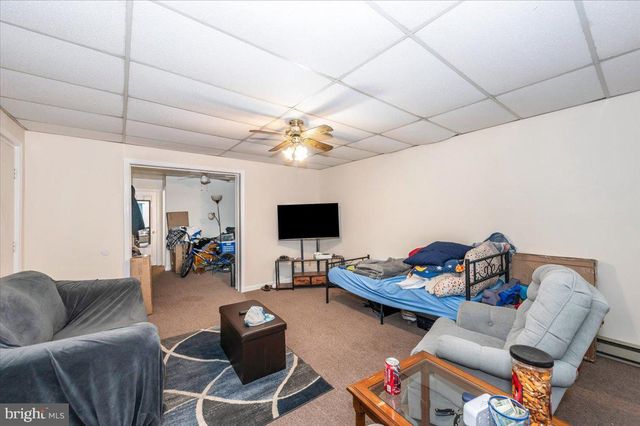 5 N CONOCOCHEAGUE ST, Williamsport, MD 21795