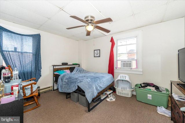 5 N CONOCOCHEAGUE ST, Williamsport, MD 21795