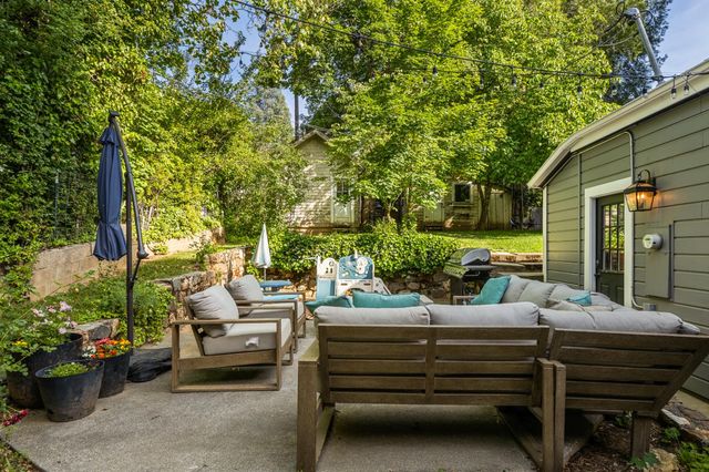 211 Prospect St, Nevada City, CA 95959