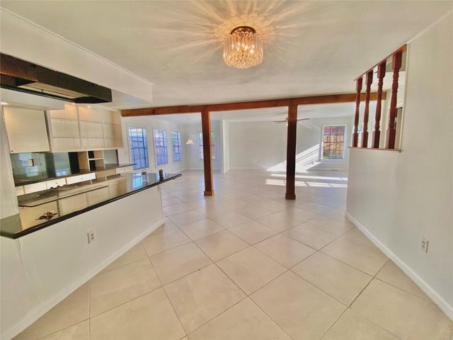 11606 Sagehurst Lane, Houston, TX 77089