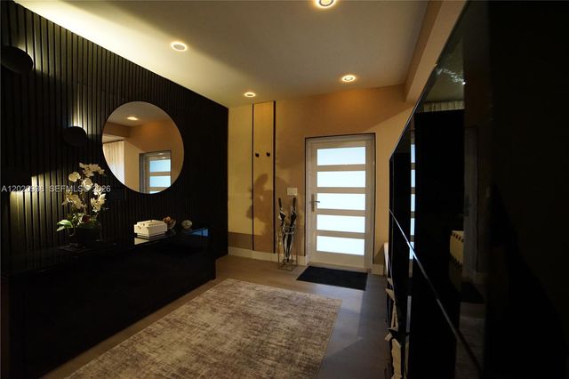 7700 Coquina Dr, North Bay Village, FL 33141