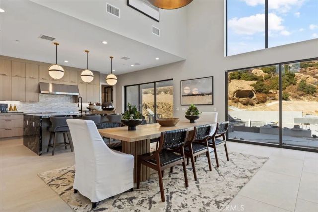 9522 N Andora Avenue, Chatsworth, CA 91311