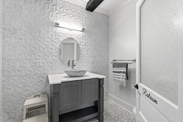 1747 Old Natchez Trce, Franklin, TN 37069