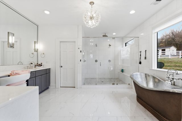 1747 Old Natchez Trce, Franklin, TN 37069