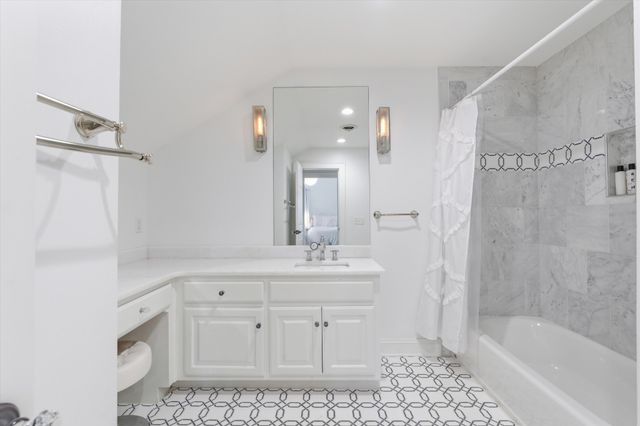 1747 Old Natchez Trce, Franklin, TN 37069