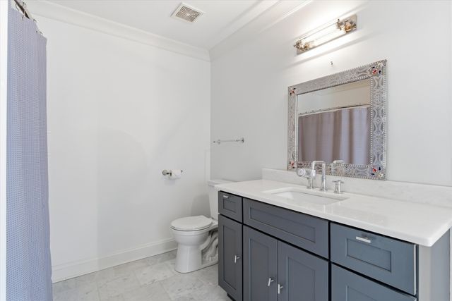 1747 Old Natchez Trce, Franklin, TN 37069