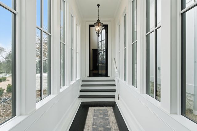 1747 Old Natchez Trce, Franklin, TN 37069