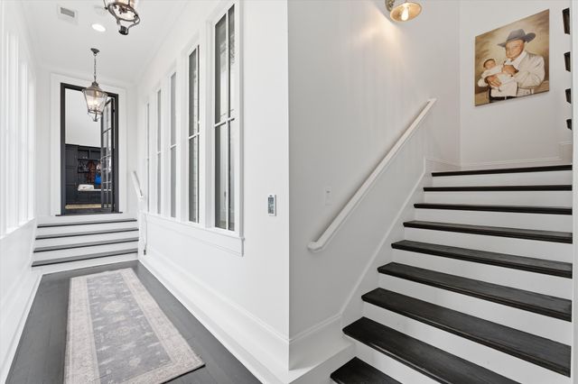 1747 Old Natchez Trce, Franklin, TN 37069