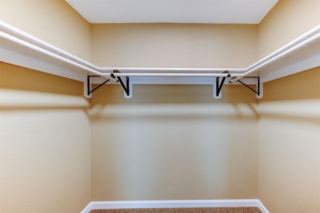 100 18th Avenue N, Texas City, TX 77590