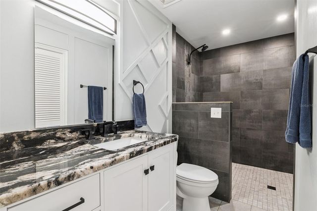 1000 N LAKESHORE BOULEVARD, Howey In The Hills, FL 34737