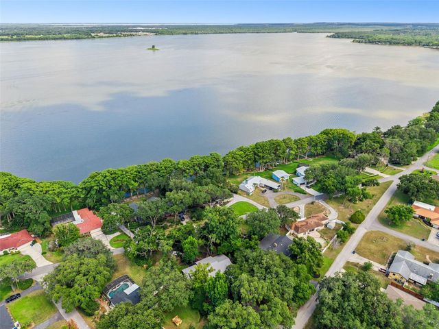 1000 N LAKESHORE BOULEVARD, Howey In The Hills, FL 34737