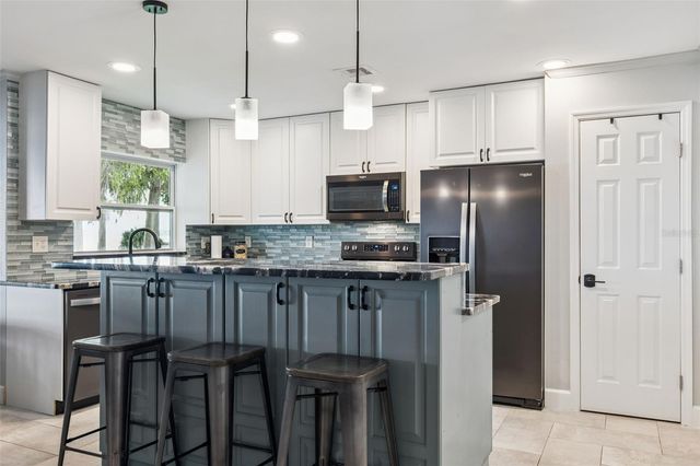1000 N LAKESHORE BOULEVARD, Howey In The Hills, FL 34737