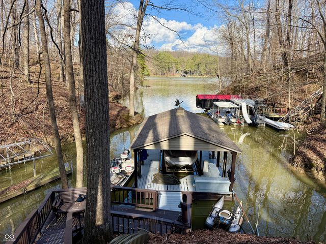 8191 S Bayview Court, Trafalgar, IN 46181