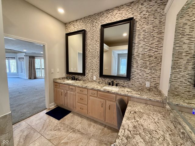 8191 S Bayview Court, Trafalgar, IN 46181