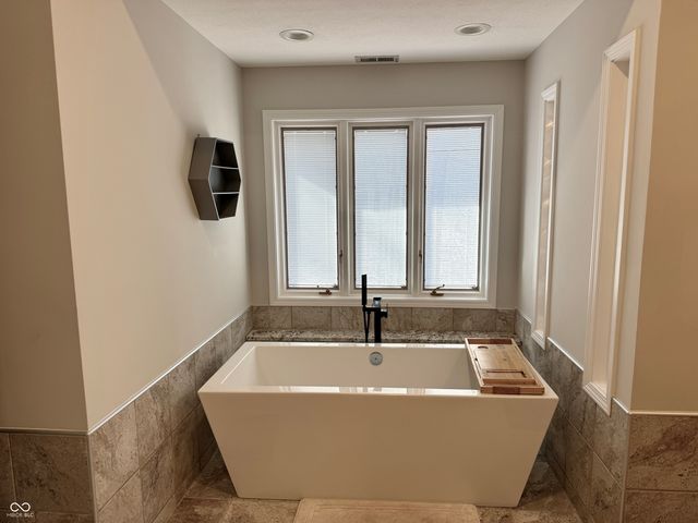 8191 S Bayview Court, Trafalgar, IN 46181