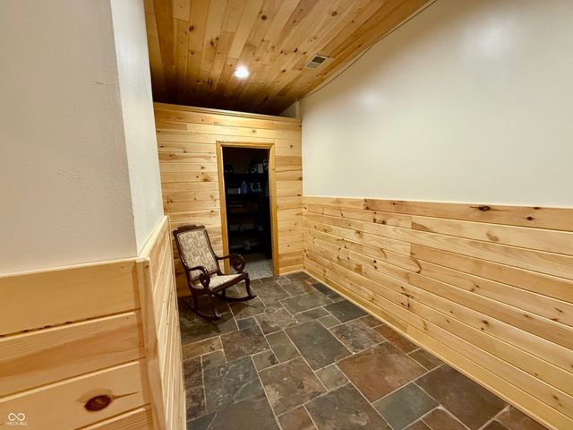 8191 S Bayview Court, Trafalgar, IN 46181