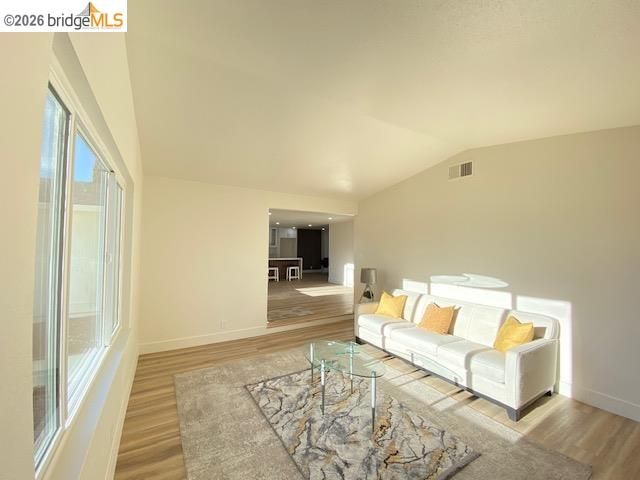 1832 Elkwood dr, Concord, CA 94519