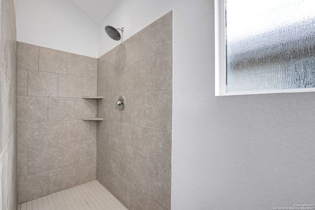 6824 Pail Pl, San Antonio, TX 78252