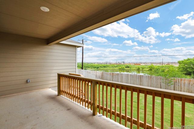 6824 Pail Pl, San Antonio, TX 78252