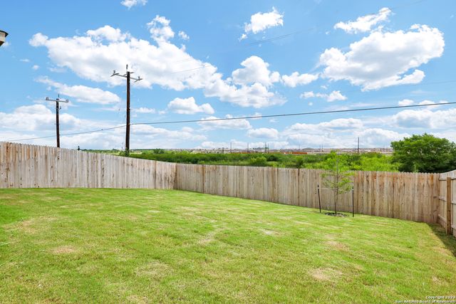 6824 Pail Pl, San Antonio, TX 78252