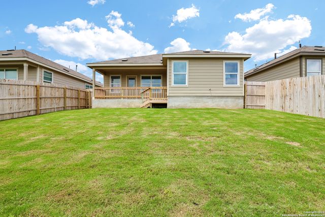 6824 Pail Pl, San Antonio, TX 78252