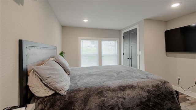 19807 NE 192ND Street, Holt, MO 64048