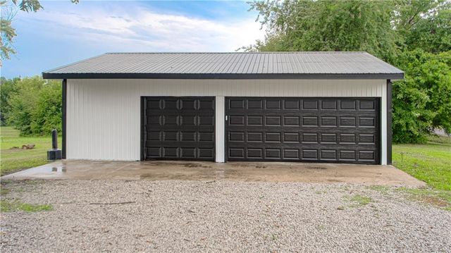 19807 NE 192ND Street, Holt, MO 64048
