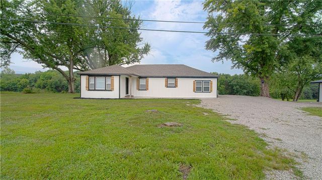 19807 NE 192ND Street, Holt, MO 64048