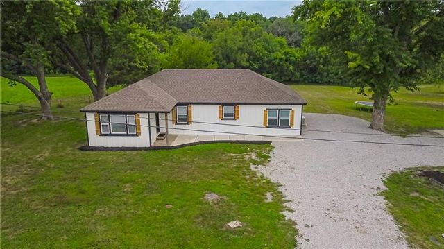 19807 NE 192ND Street, Holt, MO 64048