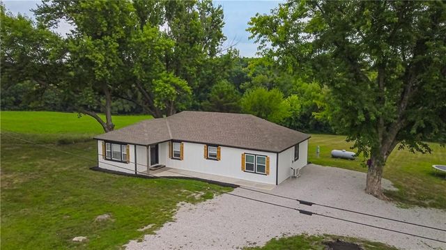 19807 NE 192ND Street, Holt, MO 64048