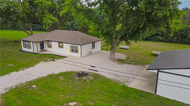 19807 NE 192ND Street, Holt, MO 64048